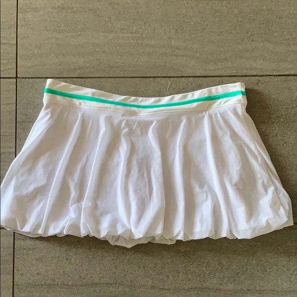 Sweaty Betty tennis skirt - Picture 1 of 3